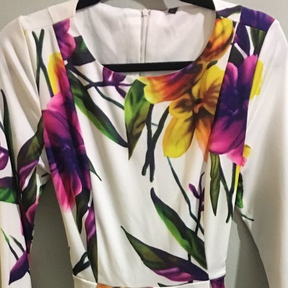 Multi-Colored Long Sleeve Fitted Dress - Item#25 - Picture 2 of 5